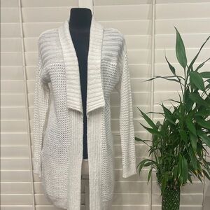 Candies Ivory With Silver Sequins Long Sleeve Open Front Duster Cardigan Size M